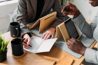 The Procedures of Conducting Discussions, Revisions, Direct Meetings, and Virtual Meetings with the Architect