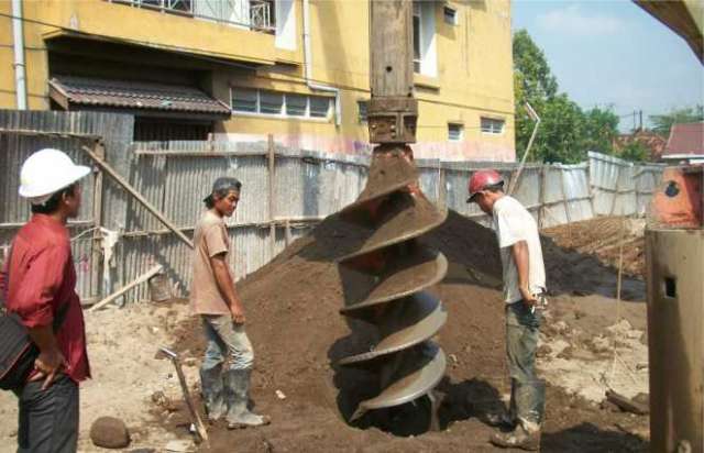 Pelaksanaan Pondasi Bore Pile Pelaksanaan Pondasi Bore Pile