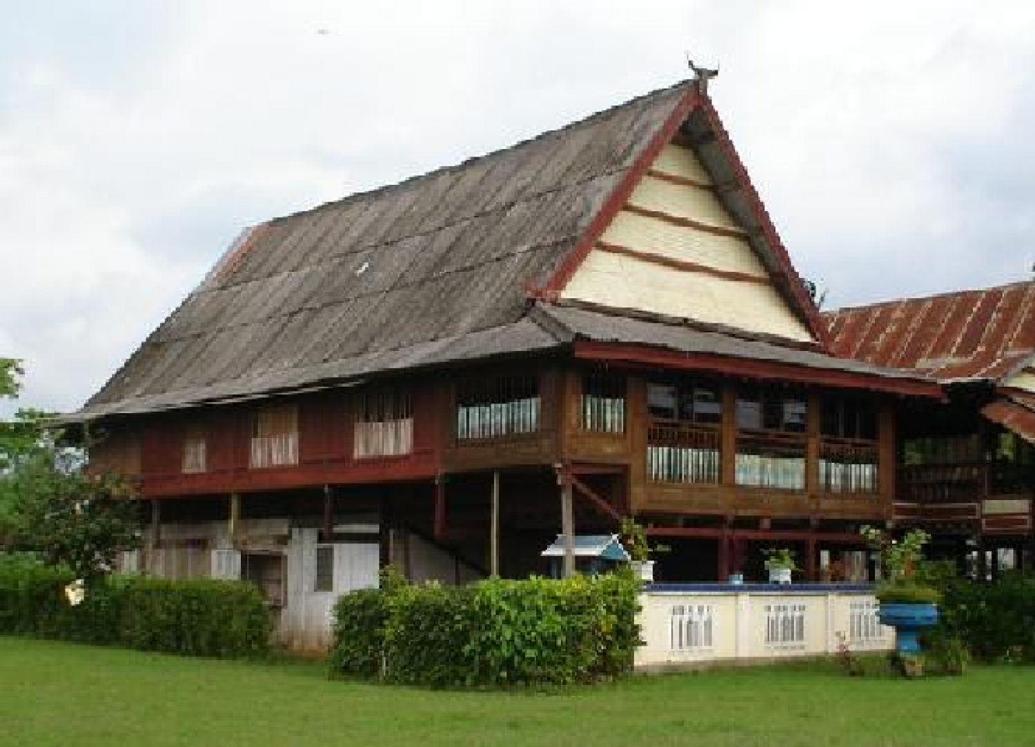 Keunikan Rumah Adat Bola di Makassar, Sulawesi Selatan