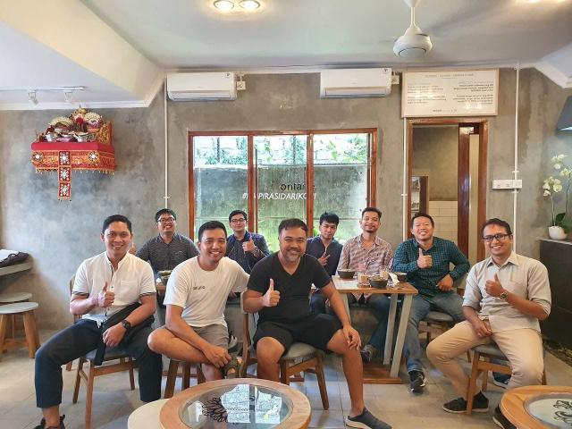 Farewell Gathering of QS Team at Ontario Sosial Cafe Denpasar