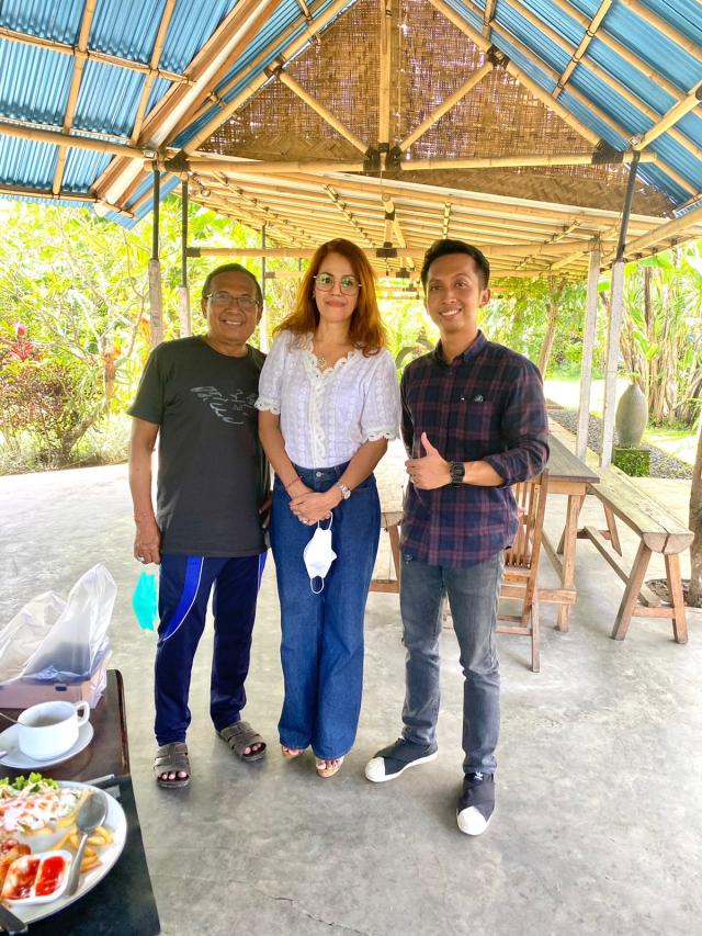 Survey Architect Bali Team to Client Mrs. Mieke in Sibang Gede