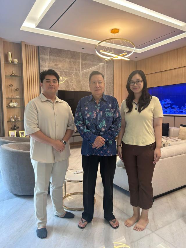 Shooting Testimonial Content with Client Mr. Dian Sunardi