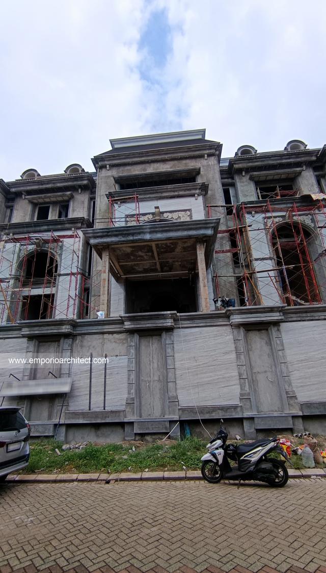 Progress Pembangunan Rumah Klasik di PIK, Jakarta Utara