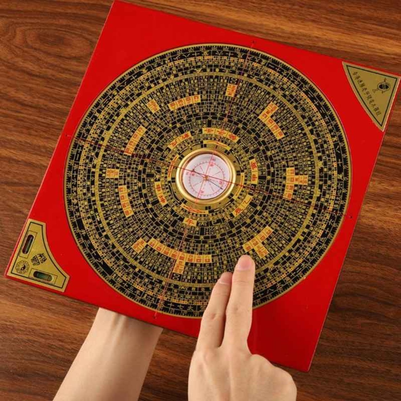Kompas Feng Shui