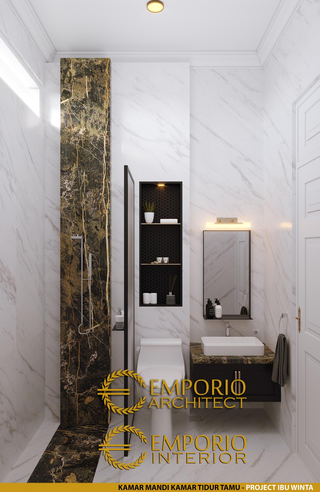 Desain Kamar Mandi Tamu Rumah Classic 2 Lantai Ibu Winta di Jakarta 12