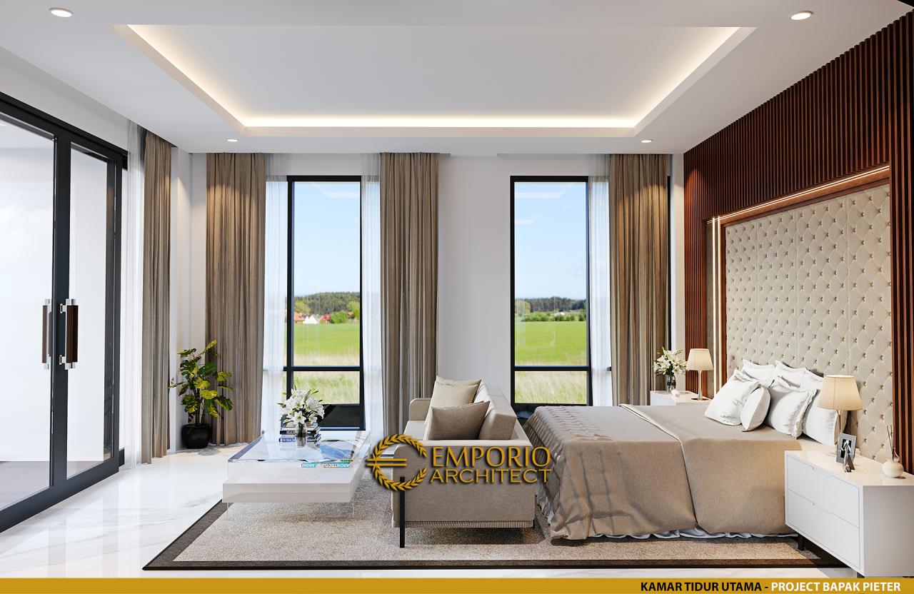 Desain Kamar Tidur Utama Rumah Modern 2.5 Lantai Bapak Pieter di Makassar, Sulawesi Selatan 13
