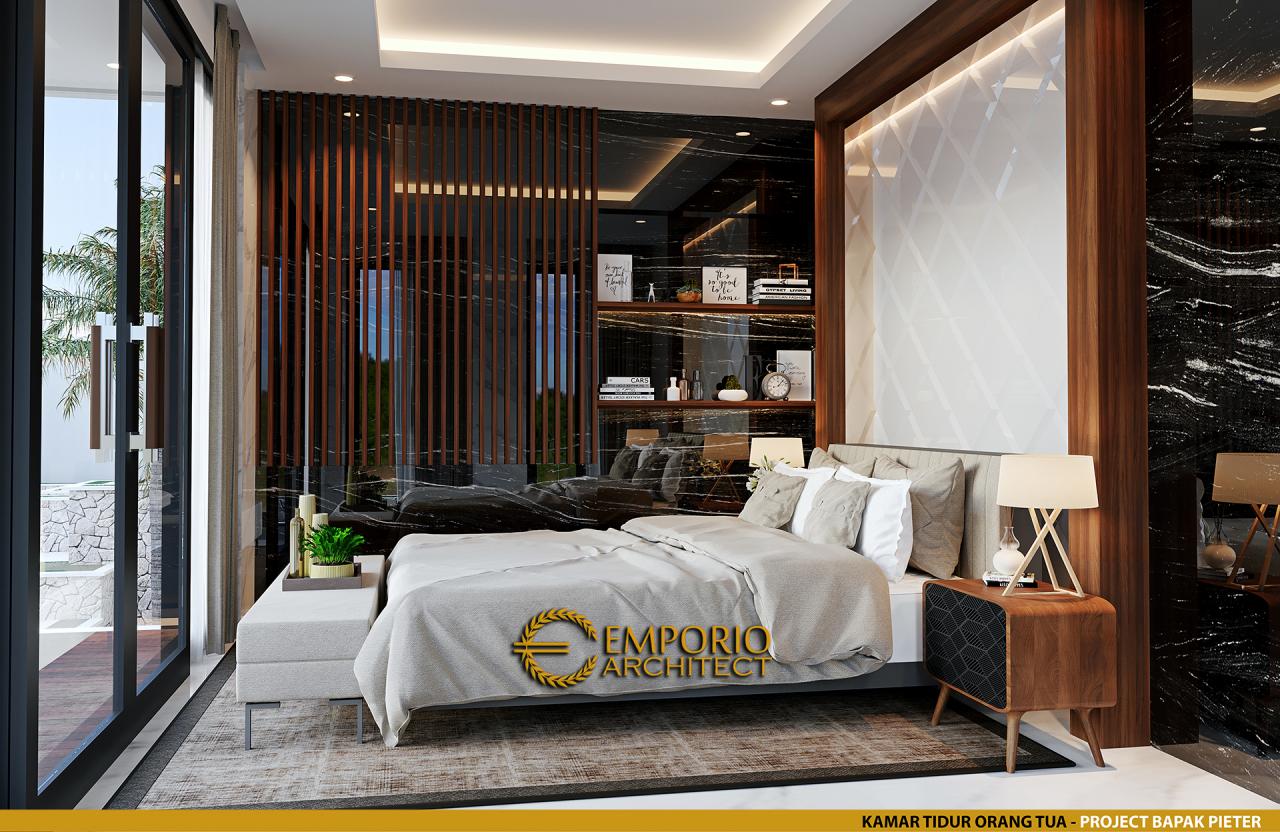 Desain Kamar Tidur Orang Tua Rumah Modern 2.5 Lantai Bapak Pieter di Makassar, Sulawesi Selatan 8
