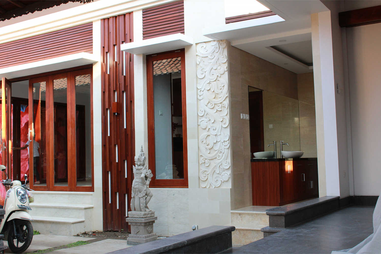 Hasil Konstruksi Bagian Depan Rumah Bapak Komang Adi di Kerobokan, Bali 12