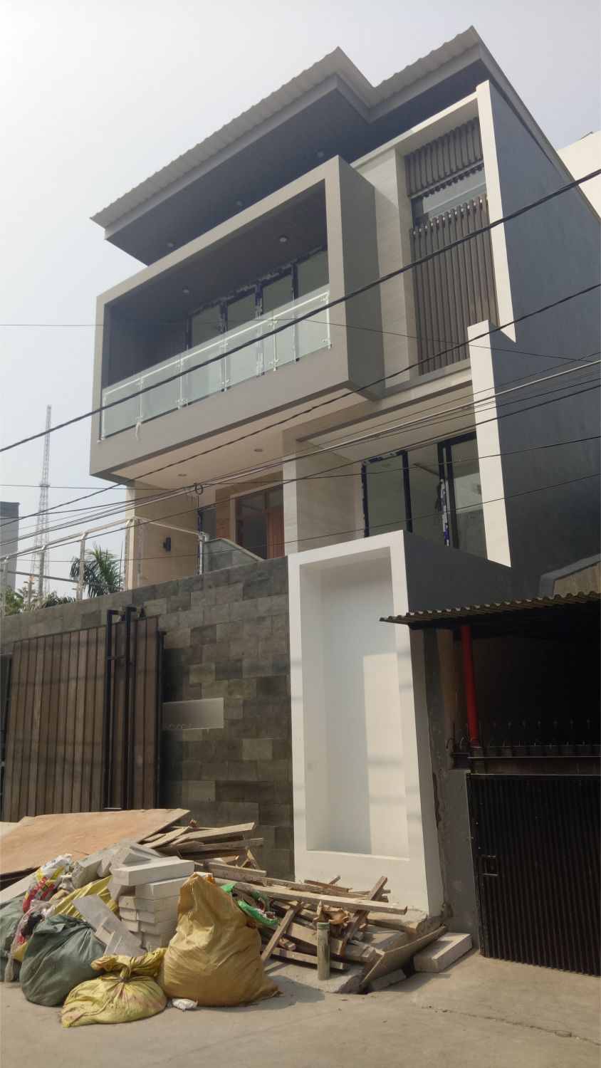 Progress Pembangunan Rumah Style Modern Tropis Bapak Hardy di Jakarta 3