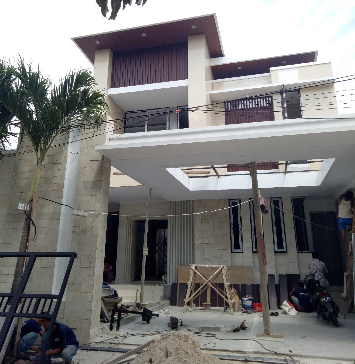 Progress Pembangunan Rumah Style Modern Tropis Bapak Ricky di Bekasi 2