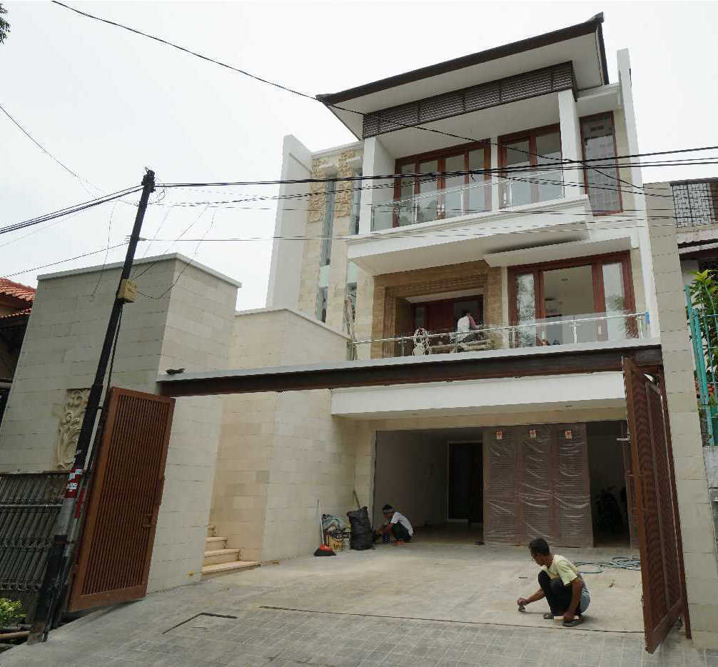 Progress Pembangunan Rumah Style Villa Bali Tropis Bapak Suhendar di Jakarta 2
