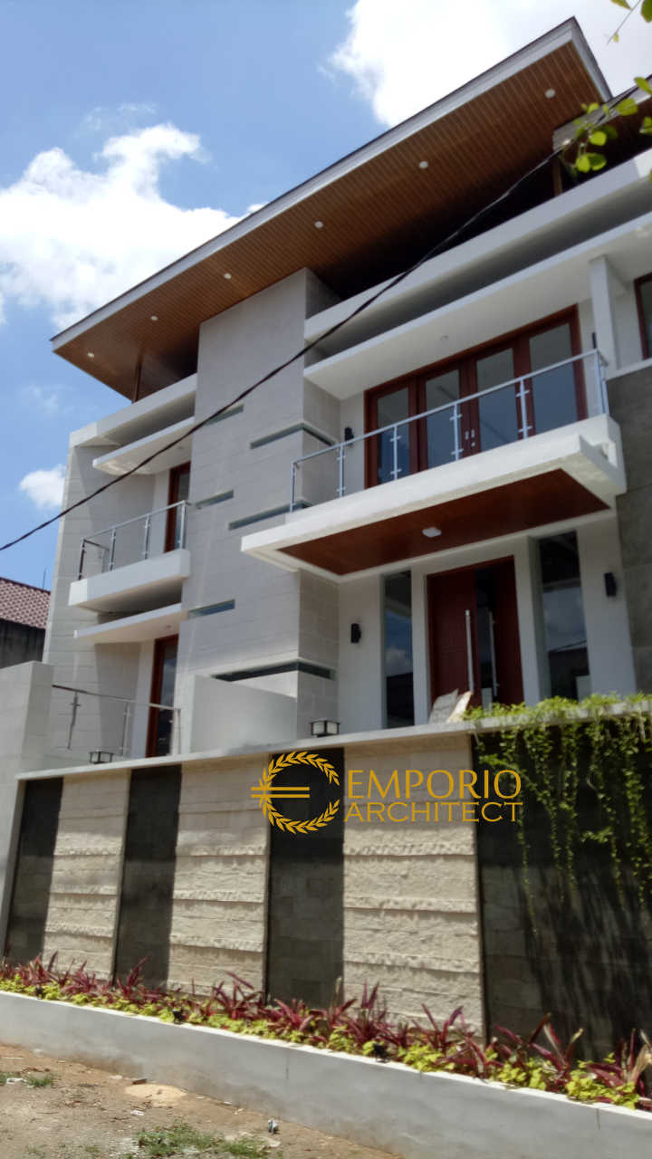 Progress Pembangunan Rumah Style Modern Tropis Ibu Elly di Jakarta 1