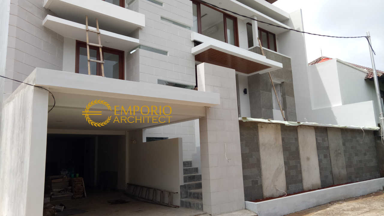 Progress Pembangunan Bagian Depan Rumah Ibu Elly di Jakarta 5