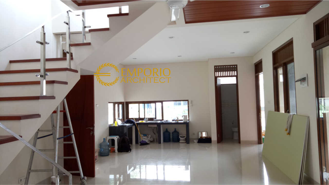 Progress Pembangunan Ruangan dan Area Tangga Rumah Ibu Epi di Jakarta Timur 3