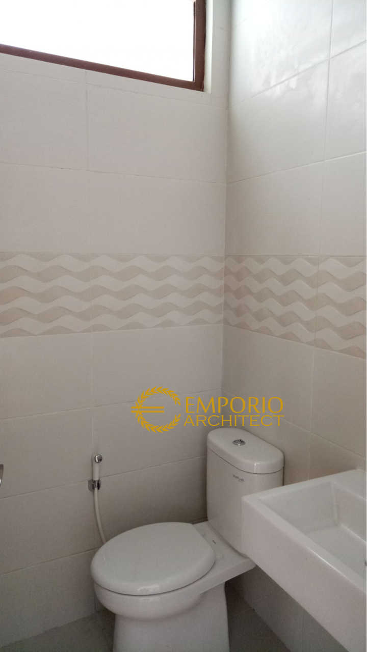 Progress Pembangunan Kamar Mandi Rumah Ibu Epi di Jakarta Timur 8