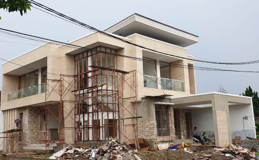 Progress Pembangunan Rumah Style Modern Tropis Bapak Okov di Palembang 4
