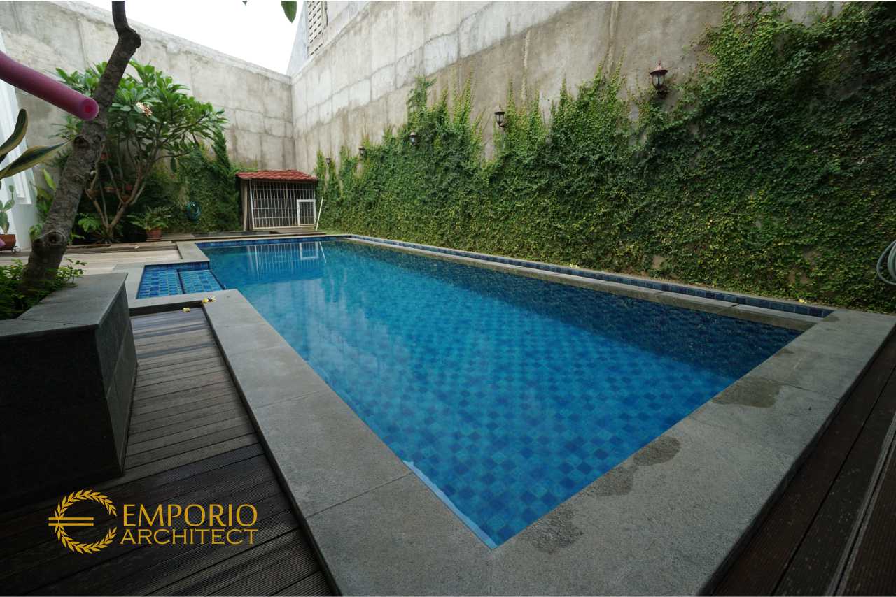 Hasil Konstruksi Bagian Kolam Rumah Bapak Yanson Hutabarat di Cibubur, Jakarta 10
