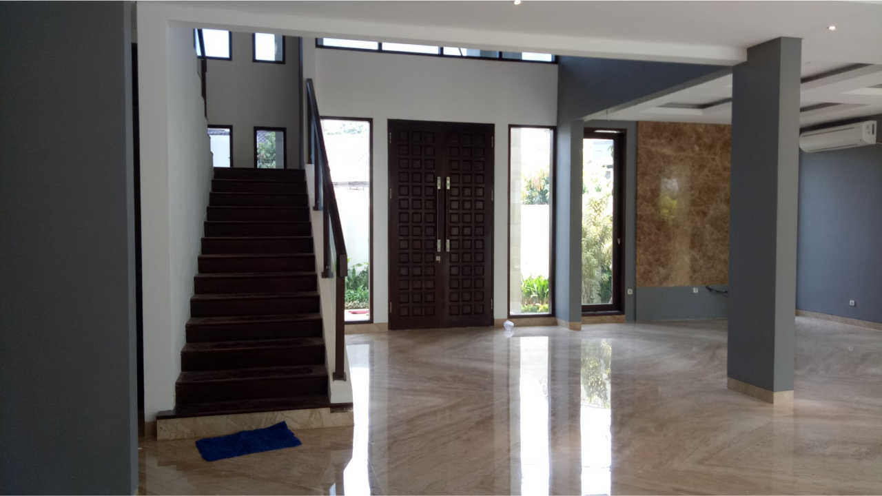 Progress Pembangunan Ruangan dan Area Tangga Rumah Bapak Ahmad di Bekasi 10
