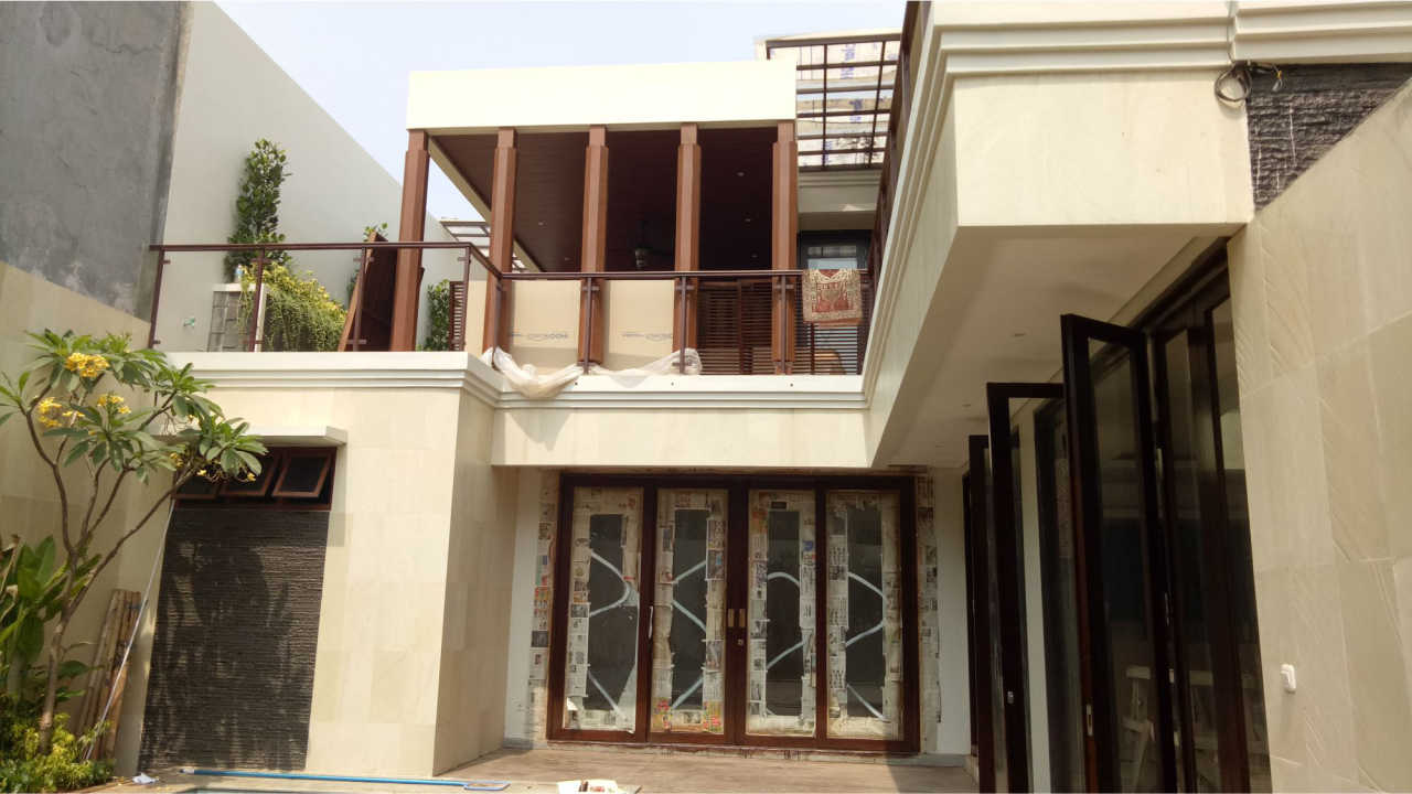 Progress Pembangunan Rumah Style Villa Bali Tropis Bapak Ahmad di Bekasi 3