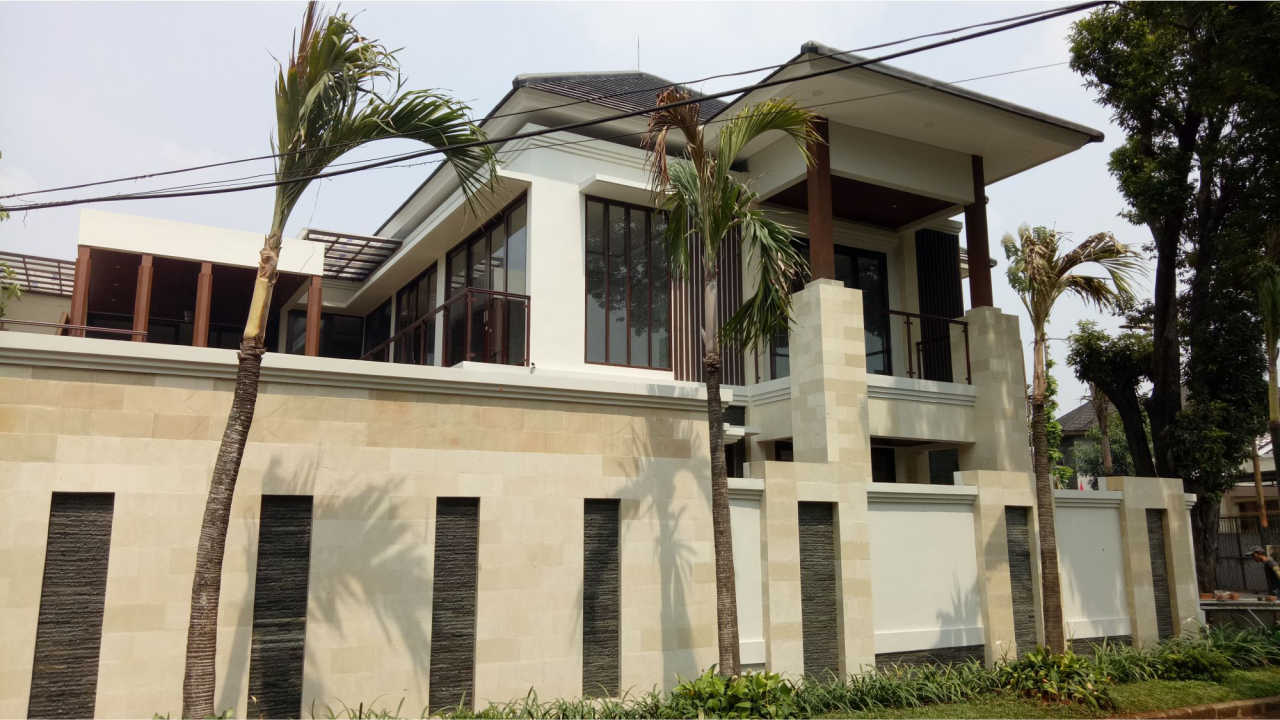 Progress Pembangunan Rumah Style Villa Bali Tropis Bapak Ahmad di Bekasi 4