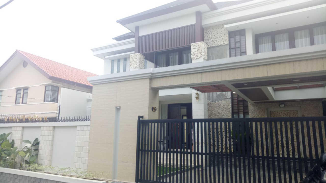 Hasil Konstruksi Rumah Style Villa Bali Tropis Bapak Faishal di Bintaro, Jakarta Selatan 2