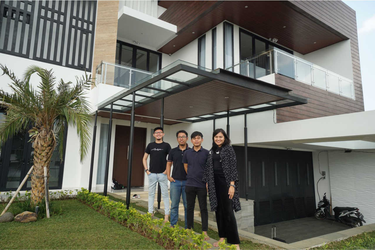 Hasil Konstruksi Rumah Style Modern Tropis Bapak Indra di Bandung 2