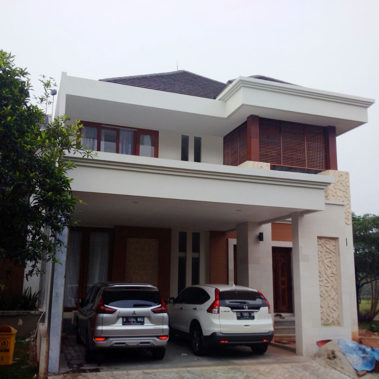 Progress Pembangunan Rumah Style Villa Bali Tropis Ibu Imelda di Jakarta 2