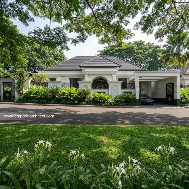Desain Tampak Depan 2 Rumah Klasik 1 Lantai Bapak ONR di Sumedang, Jawa Barat