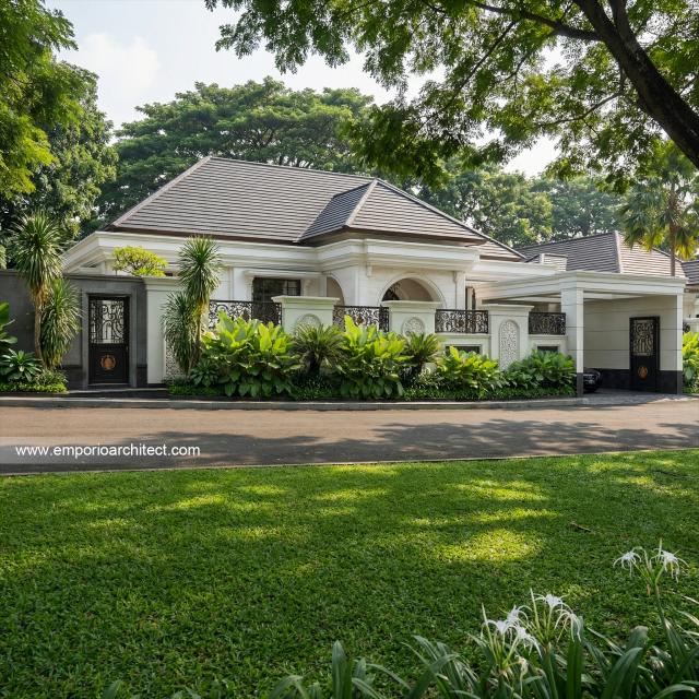 Desain Tampak Depan Rumah Klasik 1 Lantai Bapak ONR di Sumedang, Jawa Barat