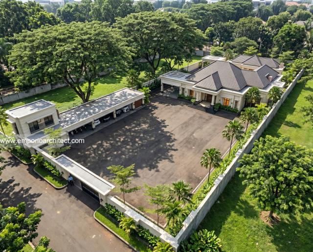 Mr. KLT 2337 Classic House 1 Floor Design - Garut, Jawa Barat