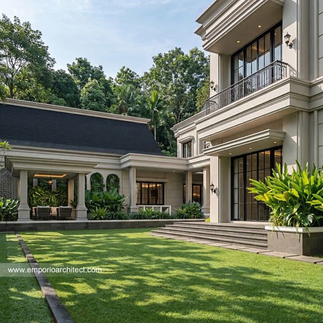Desain Tampak Detail Belakang 2 Rumah Klasik 2 Lantai Ibu MN di Aceh