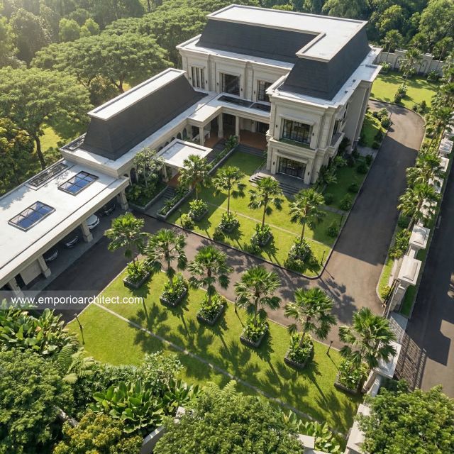 Desain Tampak Belakang Rumah Klasik 2 Lantai Ibu MN di Aceh