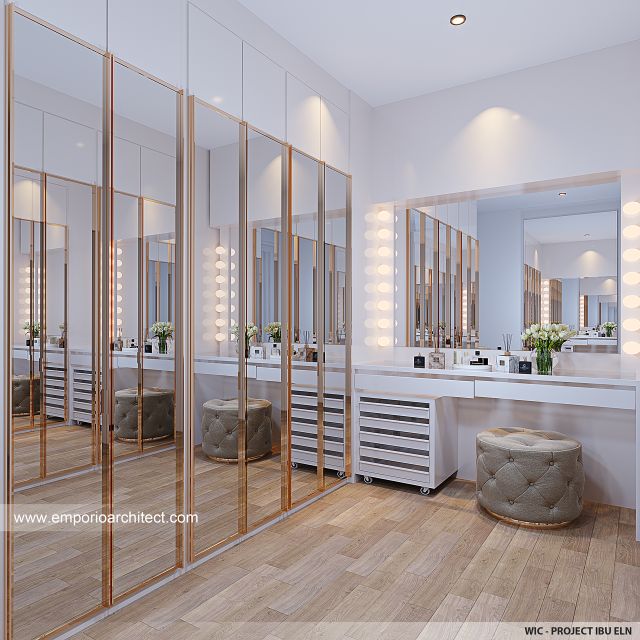 Desain Walk In Closet Rumah Klasik 2 Lantai Ibu ELN di Makassar