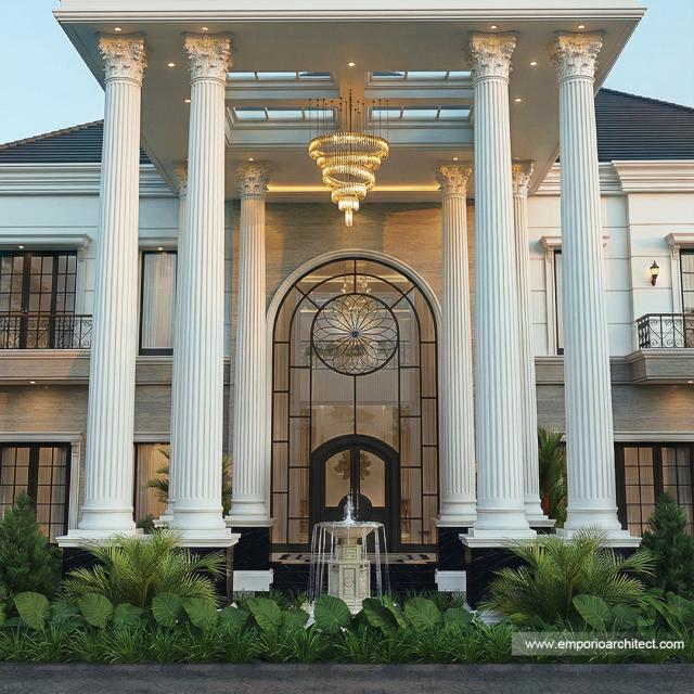 Desain Tampak Detail Depan Rumah Klasik 2 Lantai Bapak RFL di Samarinda