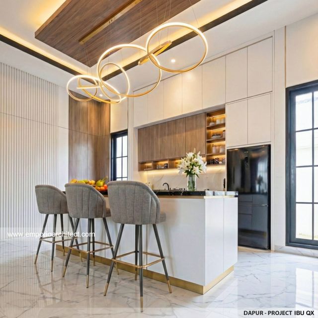 Desain Dapur Rumah Klasik 2 Lantai Ibu QX di Jakarta