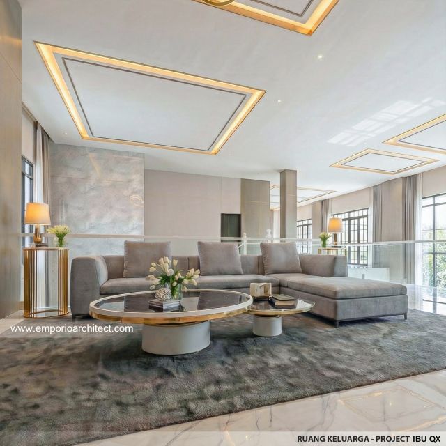Desain Ruang Keluarga Rumah Klasik 2 Lantai Ibu QX di Jakarta