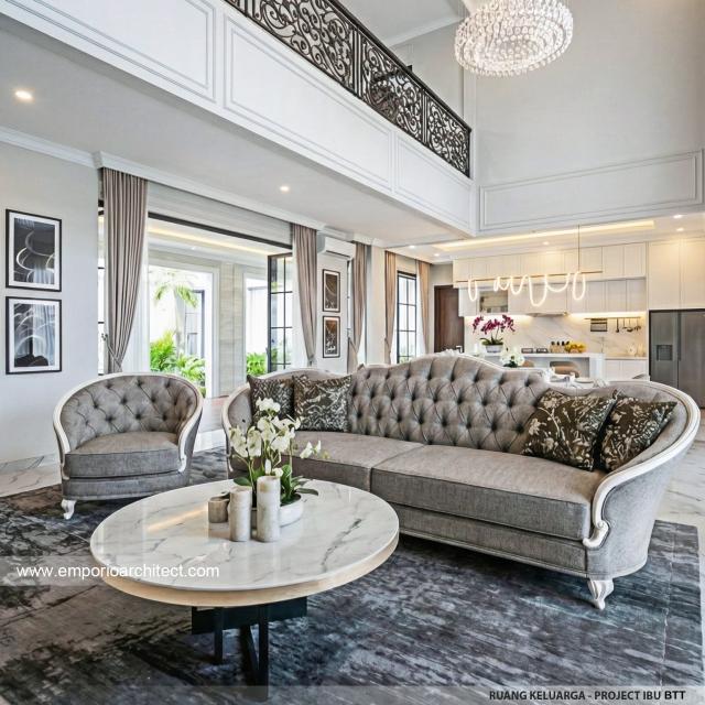 Desain Ruang Keluarga Rumah Klasik 2 Lantai Ibu BTT di Palembang