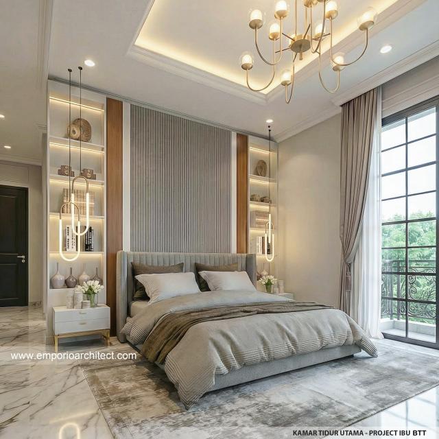 Desain Kamar Tidur Utama Rumah Klasik 2 Lantai Ibu BTT di Palembang
