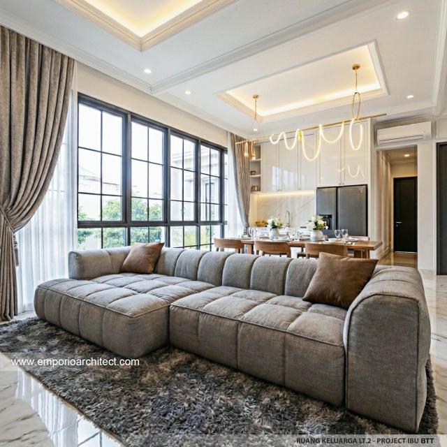 Desain Ruang Keluarga Lantai 2 Rumah Klasik 2 Lantai Ibu BTT di Palembang