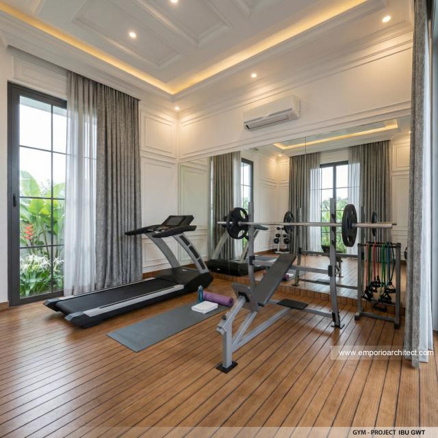Desain Ruang Gym Rumah Klasik 2 Lantai Ibu GWT di Jambi