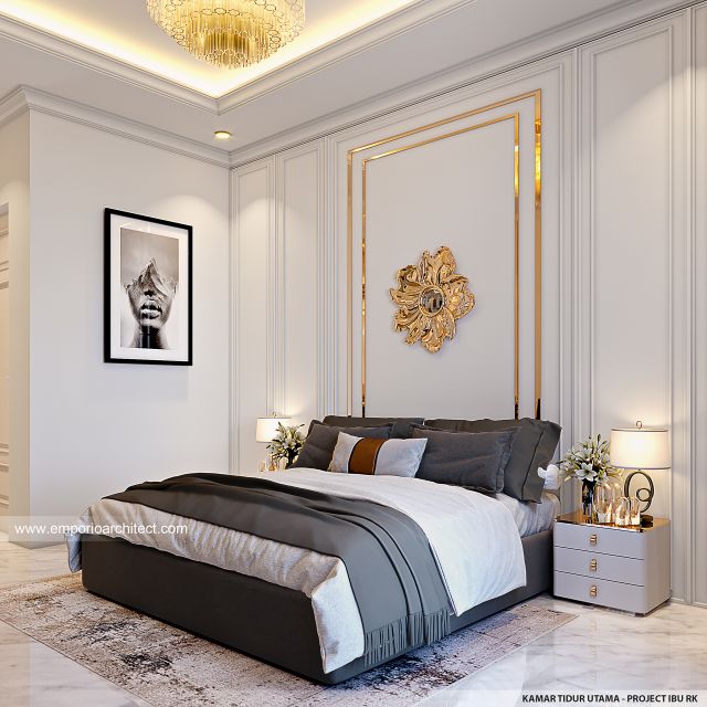 Desain Kamar Tidur Utama Rumah Klasik 2 Lantai Ibu RK di Surabaya