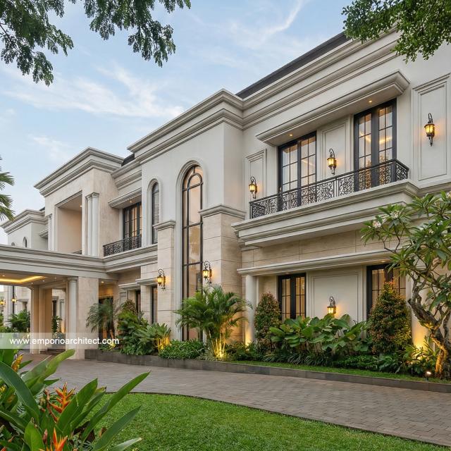 Desain Tampak Detail Depan Rumah Klasik 2 Lantai Bapak ALJ di Kalimantan Timur