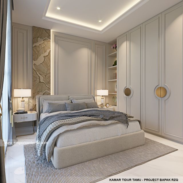 Desain Kamar Tidur Tamu Rumah Klasik Mediteran 2 Lantai Bapak RZQ di Batang, Jawa Tengah