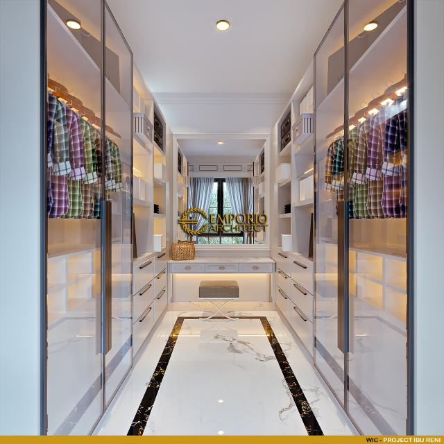 Desain Walk In Closet Rumah Klasik 3 Lantai Ibu RN di Jakarta Barat