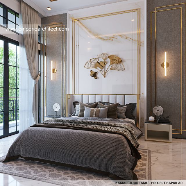 Desain Kamar Tidur Tamu Rumah Klasik Mediteran 2 Lantai Bapak AR di Madura