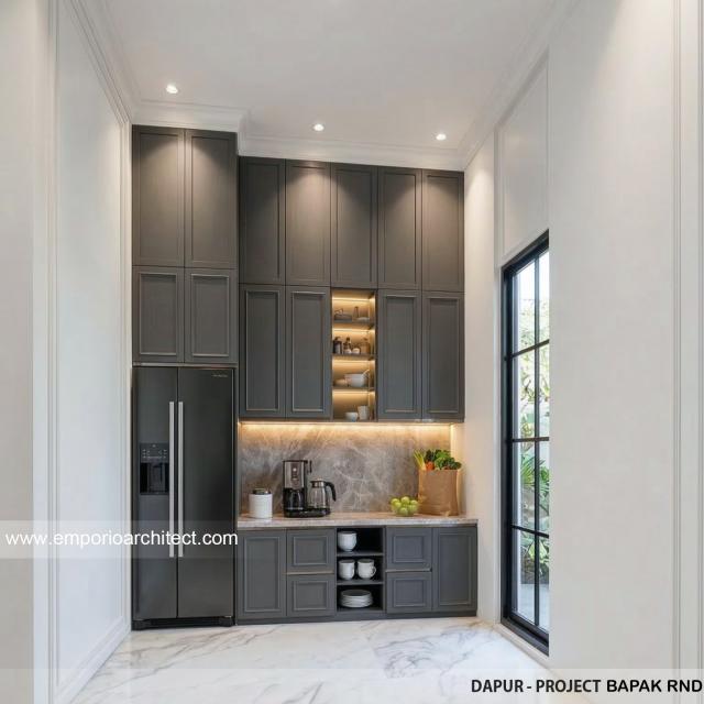 Desain Dapur Rumah Klasik Mediteran 2 Lantai Bapak RND di Tebet, Jakarta Selatan