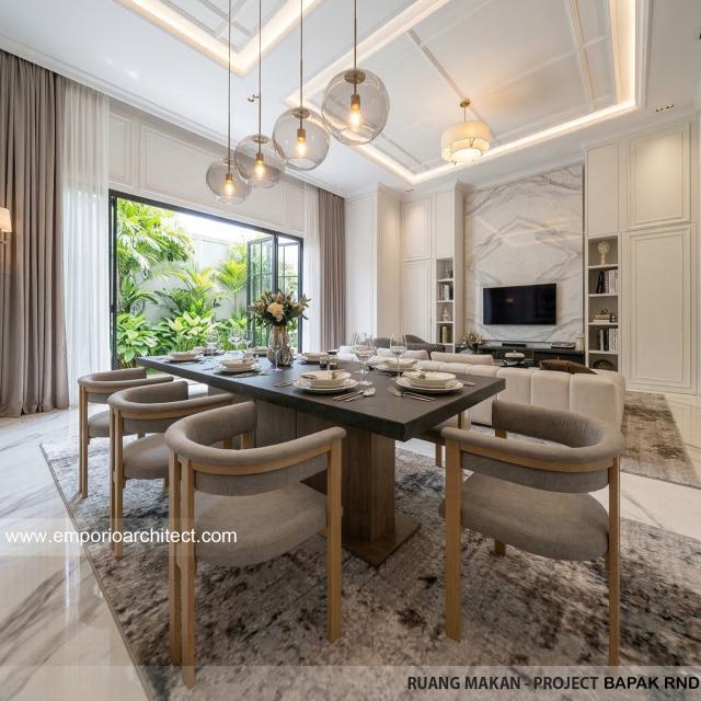 Desain Ruang Makan Rumah Klasik Mediteran 2 Lantai Bapak RND di Tebet, Jakarta Selatan