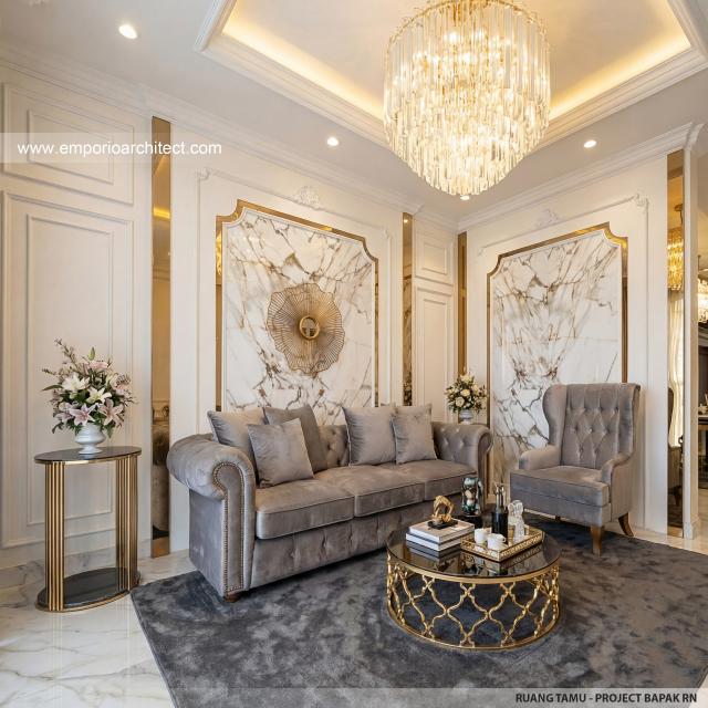 Desain Ruang Tamu Rumah Klasik Mediteran 2 Lantai Ibu RN di Bandung