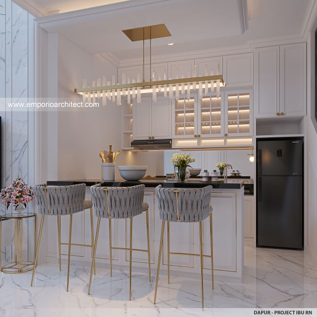 Desain Dapur Rumah Klasik Mediteran 2 Lantai Ibu RN di Bandung