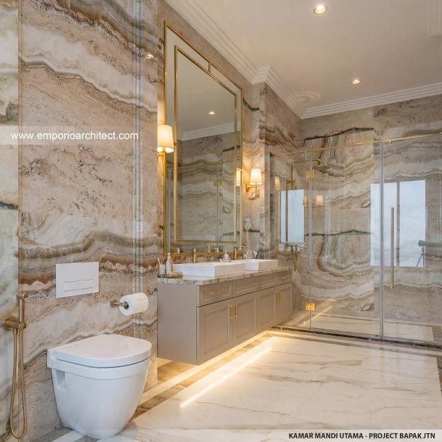 Desain Kamar Mandi Utama Rumah Klasik Mediteran 3 Lantai Bapak JTN di Alam Sutera, Tangerang Selatan